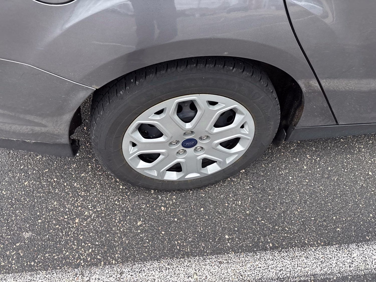 2012 Sterling Gray Metallic Ford Focus SE FWD Sedan