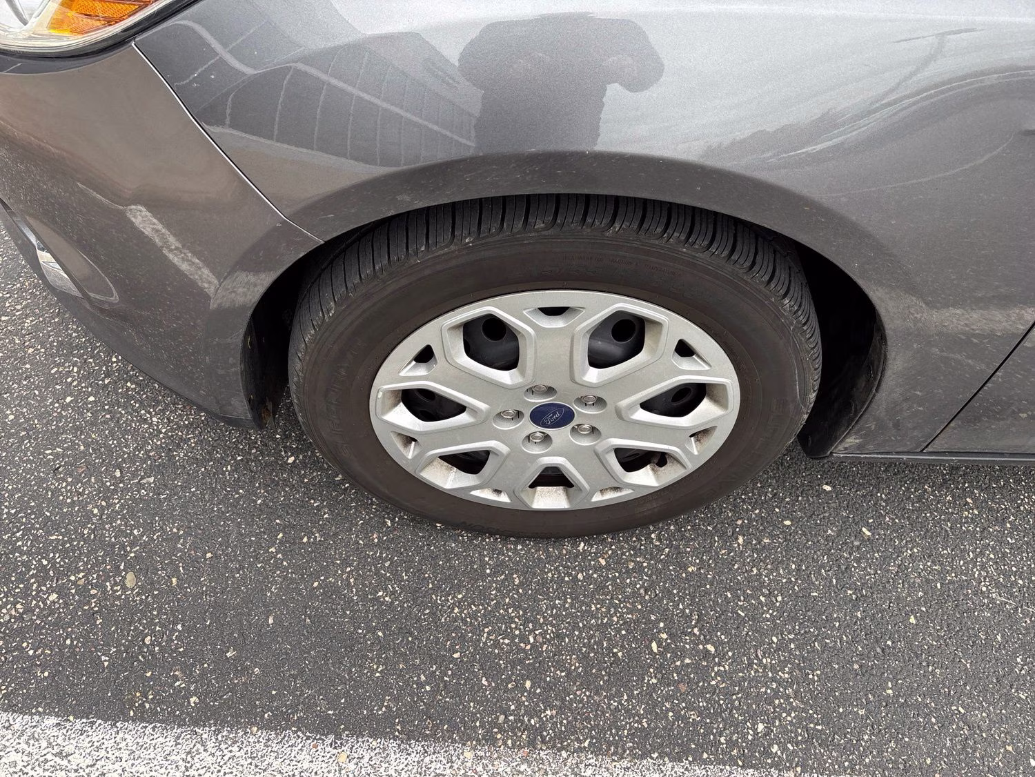 2012 Sterling Gray Metallic Ford Focus SE FWD Sedan