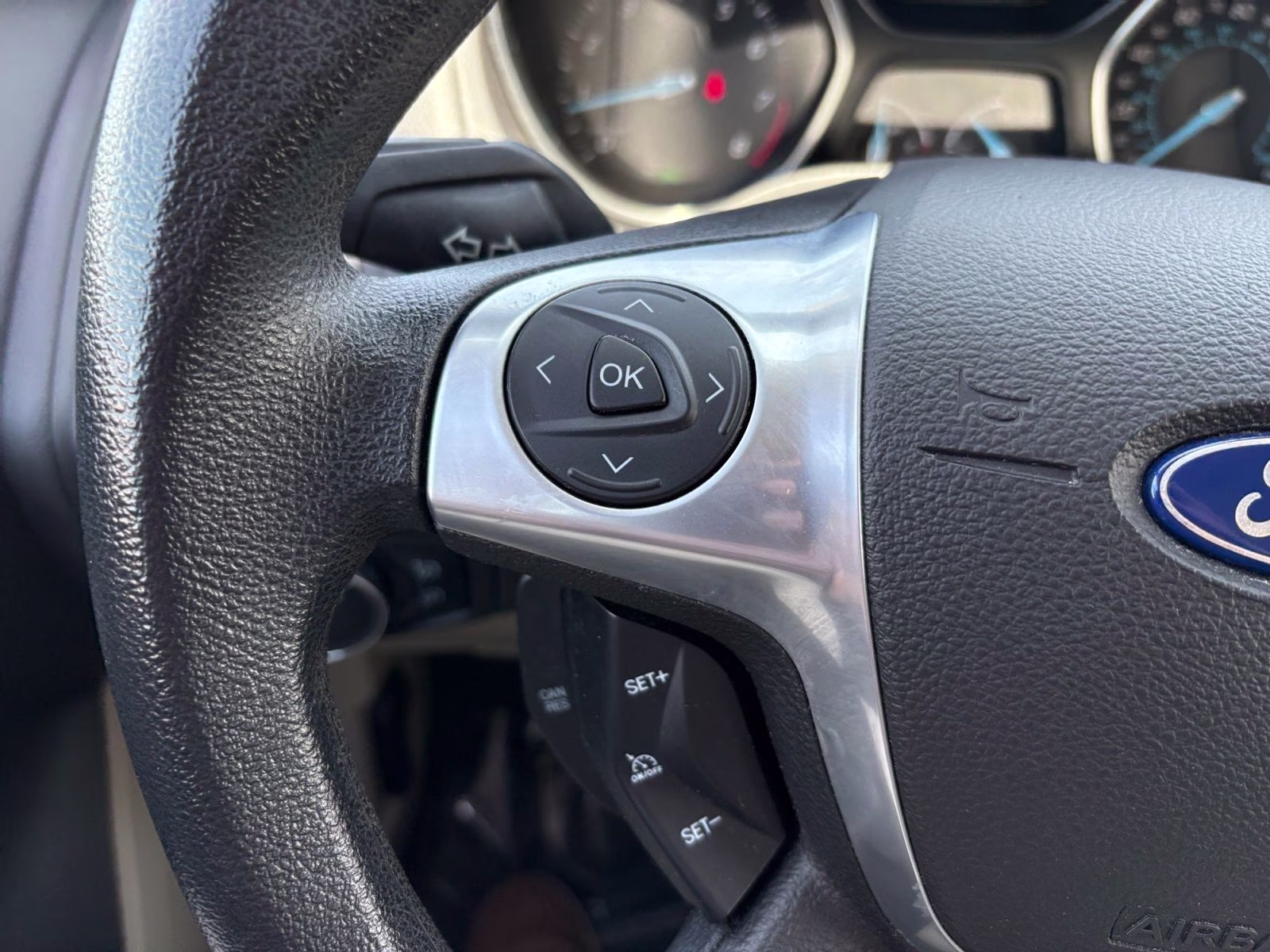 2012 Sterling Gray Metallic Ford Focus SE FWD Sedan