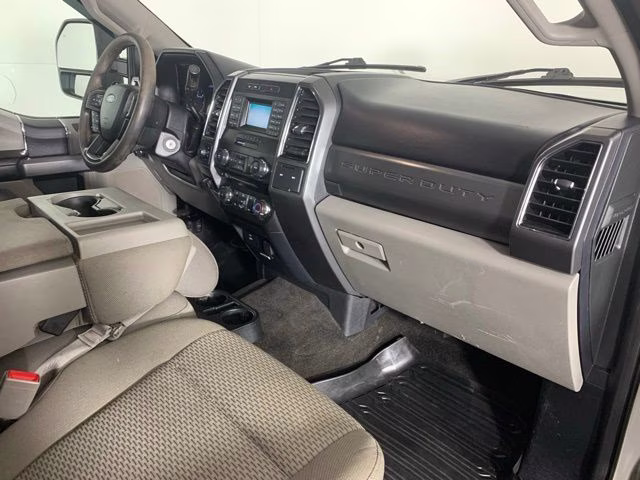 2018 Ingot Silver Metallic Ford Super Duty F-350 SRW XLT 4X4 Truck