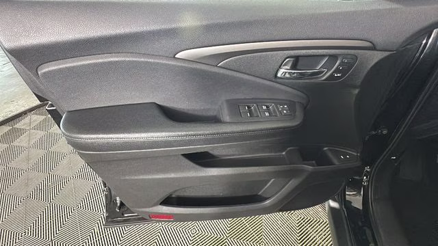2019 Crystal Black Pearl Honda Pilot EX-L AWD SUV