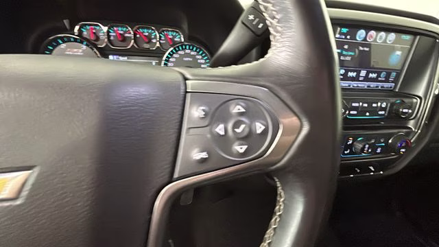 2019 Graphite Metallic Chevrolet Silverado 2500HD LT 4X4 Truck