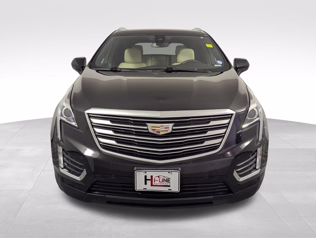 2019 Stellar Black Metallic Cadillac XT5 Luxury AWD SUV