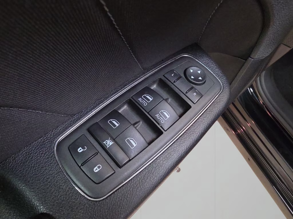 2023 Pitch Black Clearcoat Dodge Charger SXT RWD Sedan