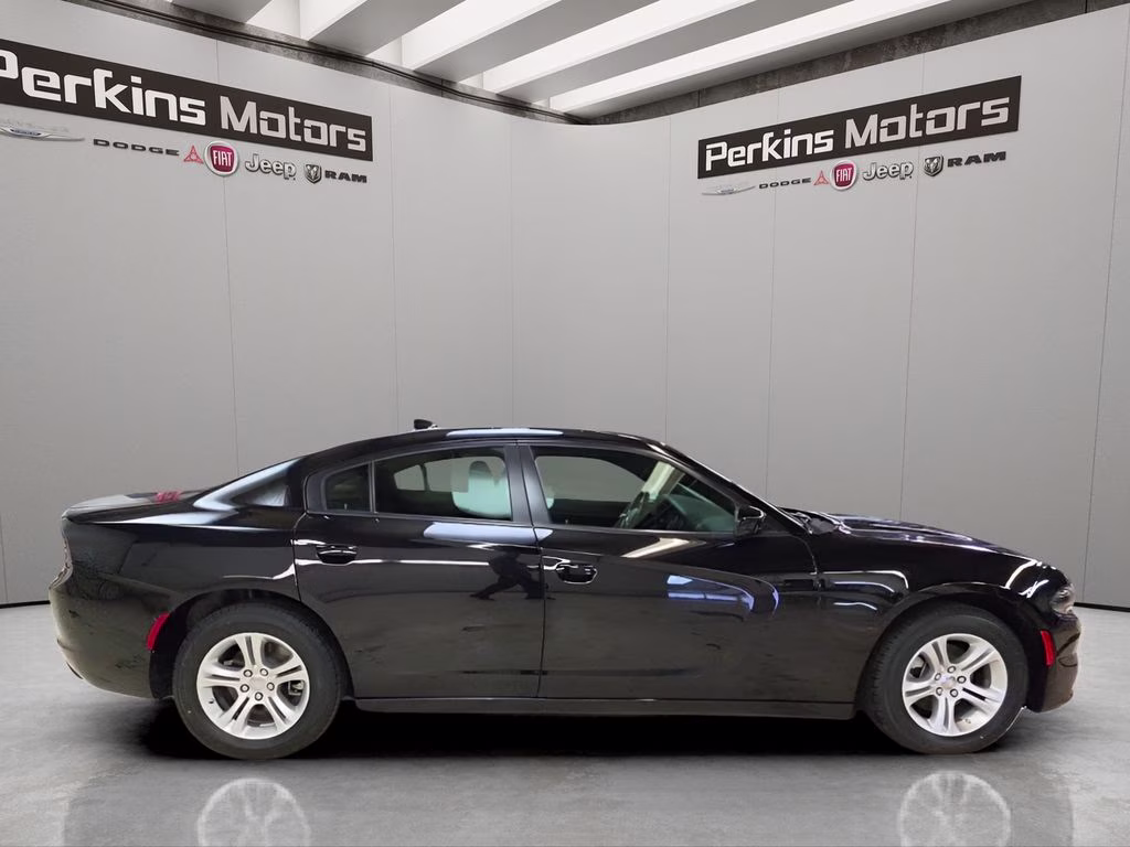 2023 Pitch Black Clearcoat Dodge Charger SXT RWD Sedan