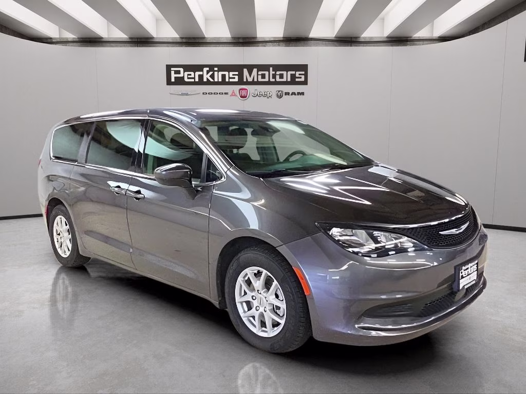 2023 Granite Crystal Metallic Clearcoat Chrysler Voyager LX FWD Van