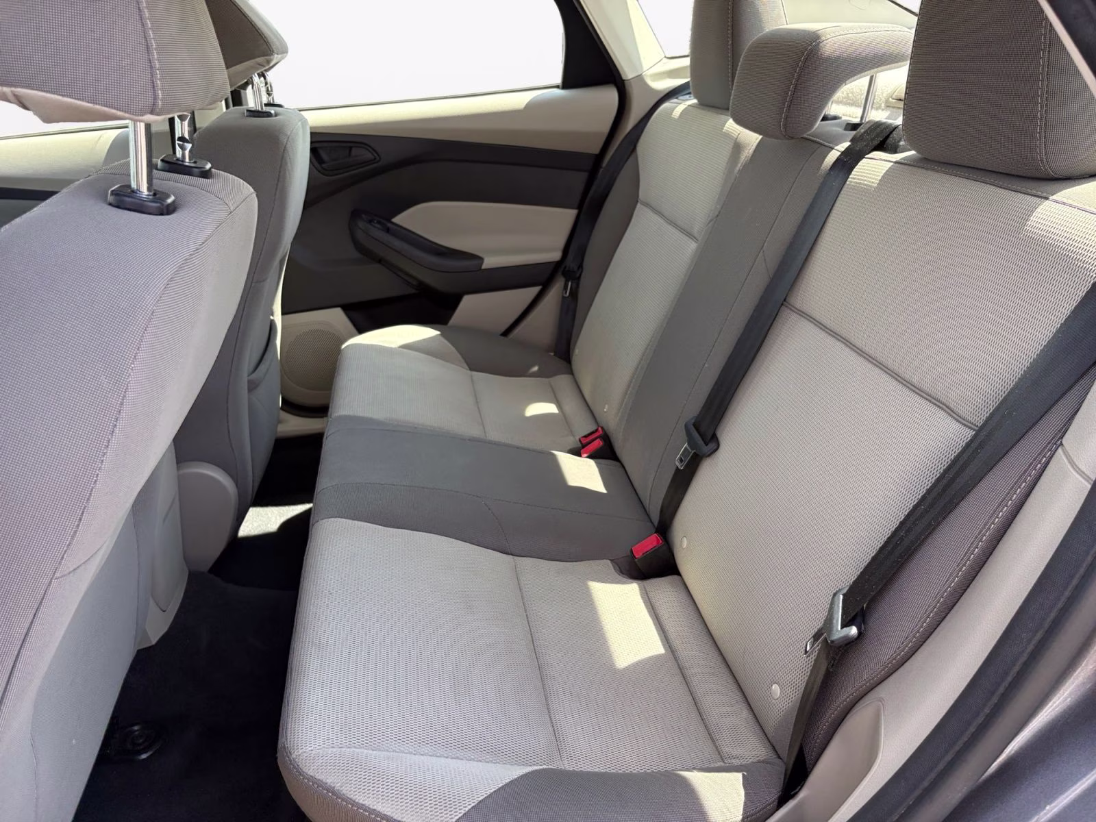 2012 Sterling Gray Metallic Ford Focus SE FWD Sedan
