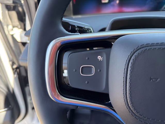 2026 White Platinum Clearcoat Metallic Lincoln Nautilus Reserve AWD SUV