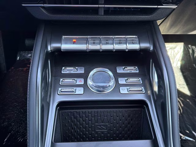 2026 White Platinum Clearcoat Metallic Lincoln Nautilus Reserve AWD SUV