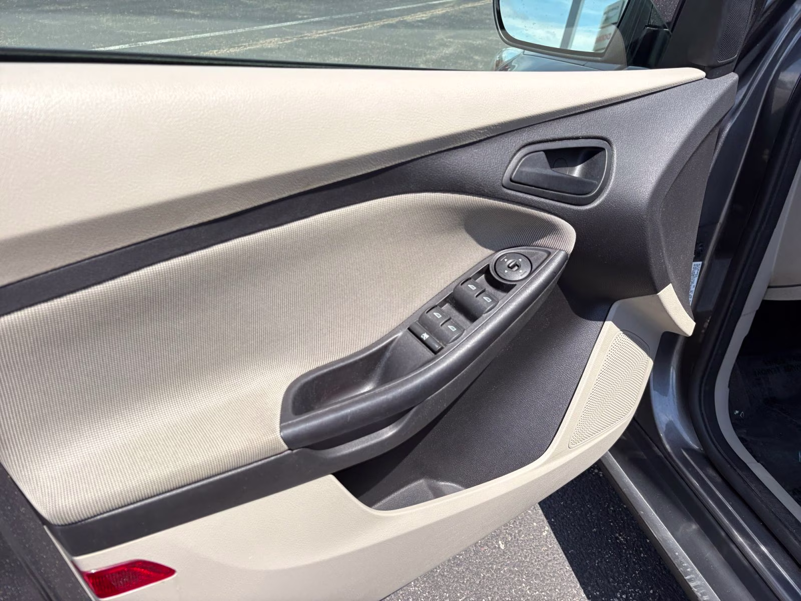 2012 Sterling Gray Metallic Ford Focus SE FWD Sedan