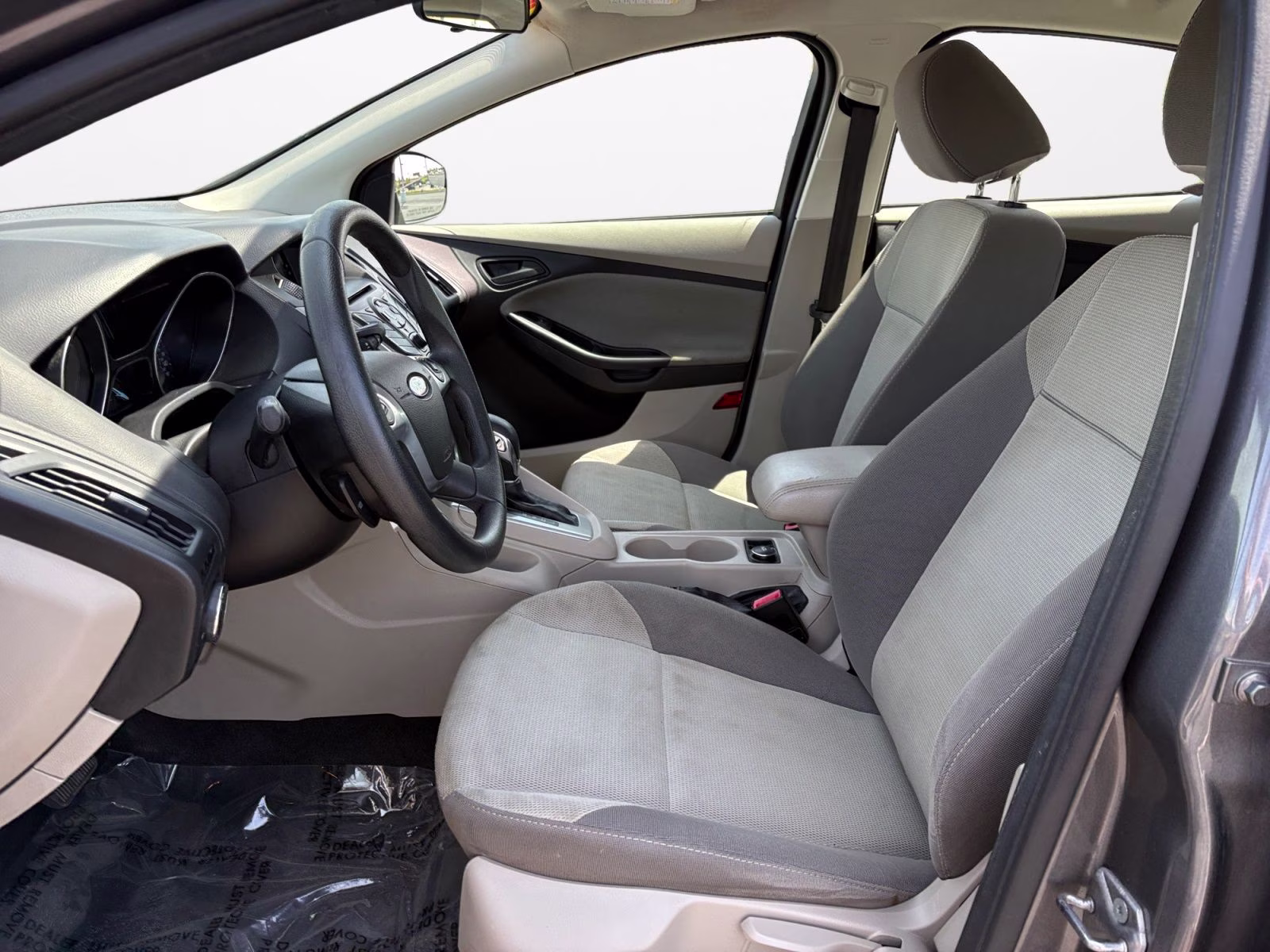 2012 Sterling Gray Metallic Ford Focus SE FWD Sedan