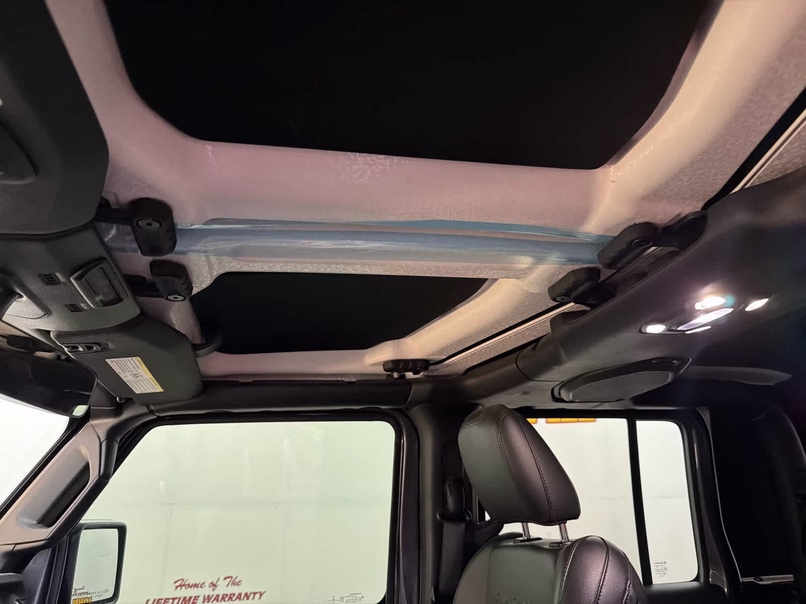 2021 Granite Crystal Metallic Clearcoat Jeep Gladiator Overland 4X4 Truck
