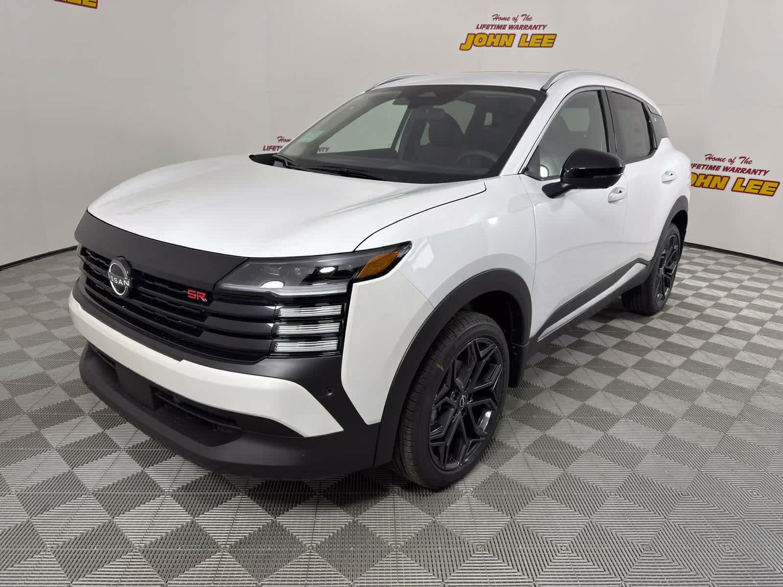 2026 Nissan Kicks 2.0 SR's photo