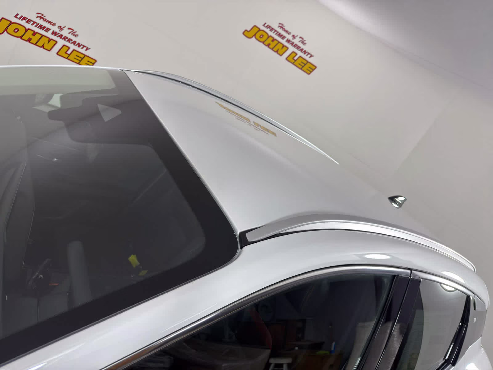 2026 Aspen White Tricoat Nissan Kicks SR FWD SUV