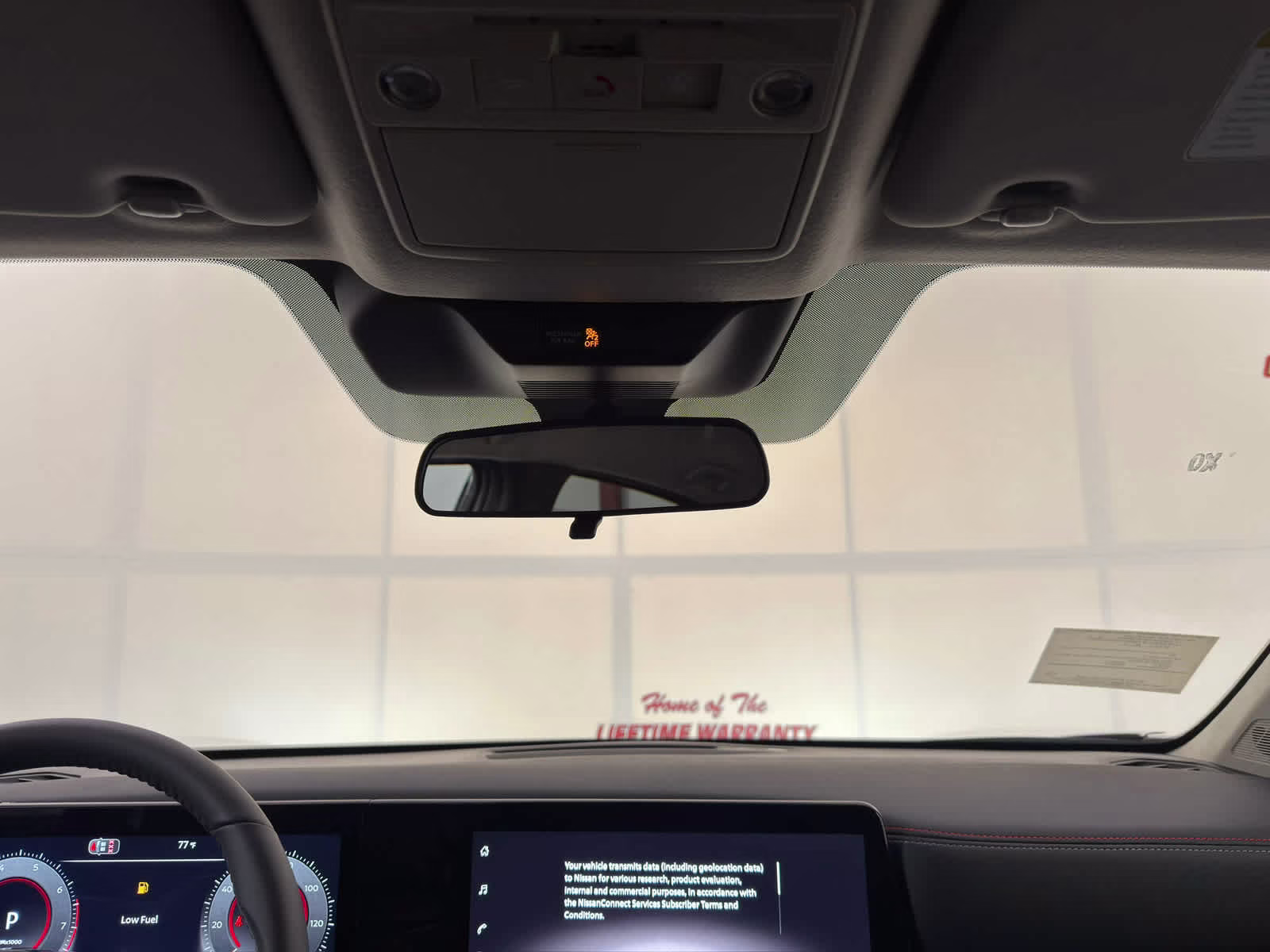 2026 Aspen White Tricoat Nissan Kicks SR FWD SUV
