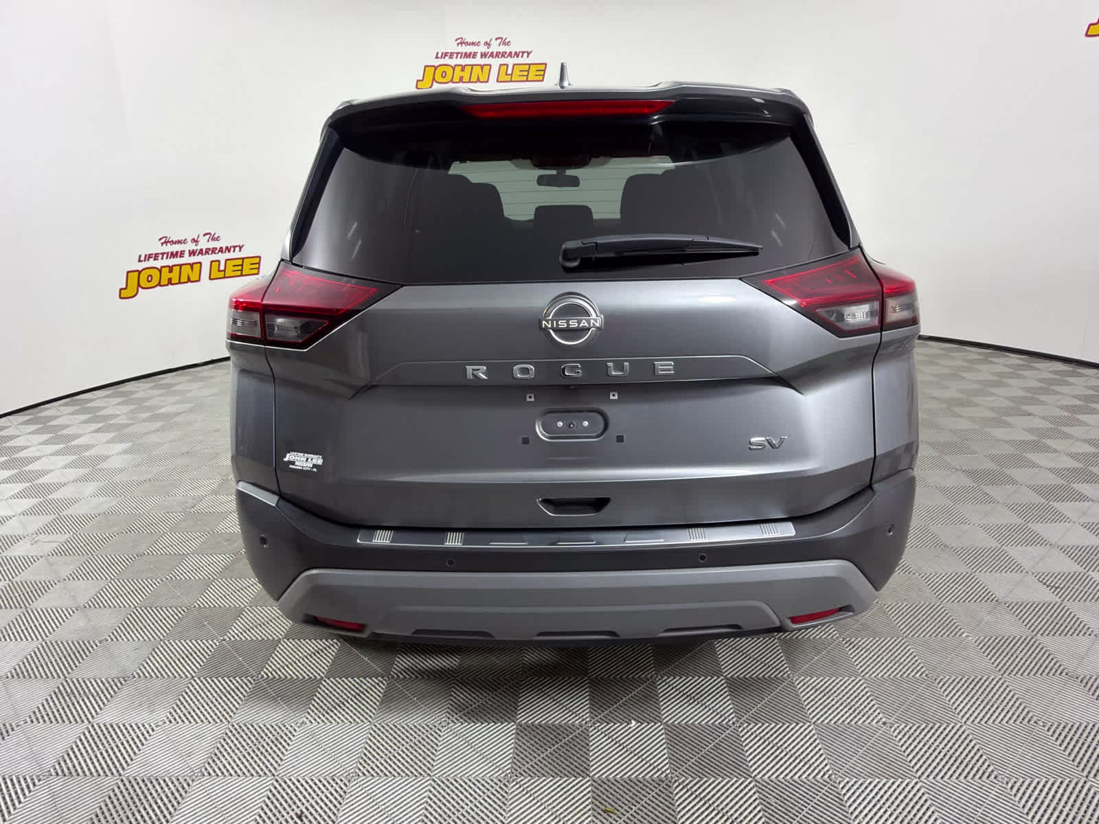 2022 Gun Metallic Nissan Rogue SV FWD SUV