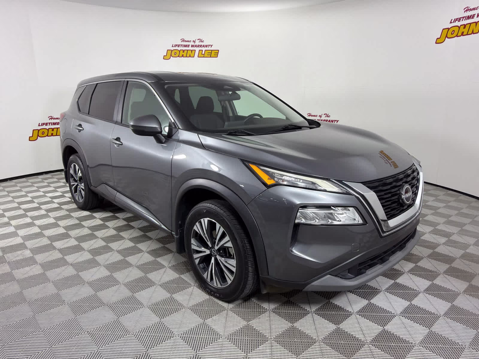 2022 Gun Metallic Nissan Rogue SV FWD SUV