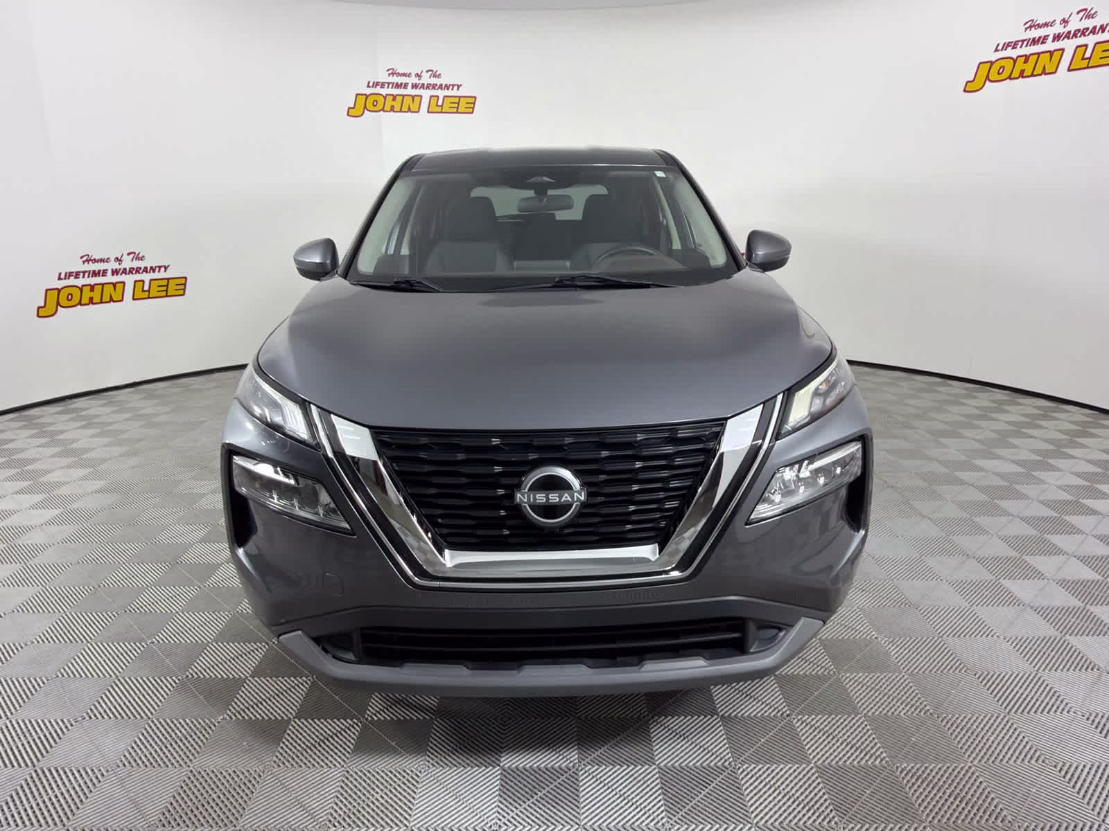 2022 Gun Metallic Nissan Rogue SV FWD SUV