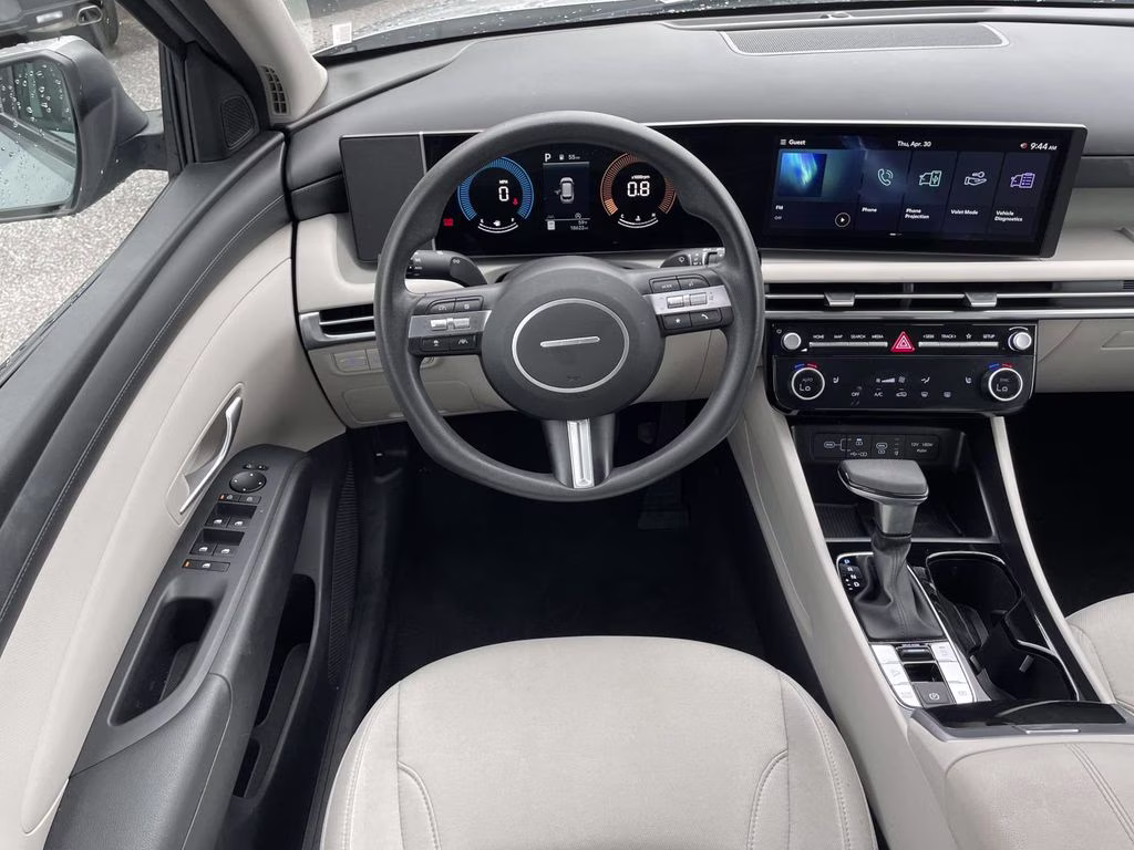 2025 Shimmering Silver Hyundai Tucson SEL FWD SUV