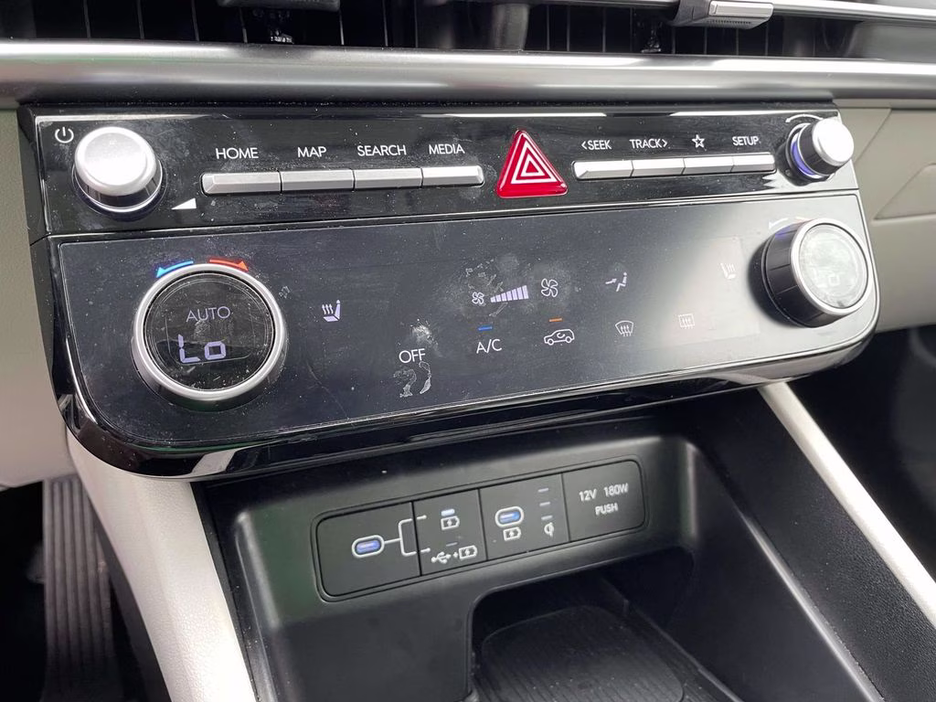 2025 Shimmering Silver Hyundai Tucson SEL FWD SUV