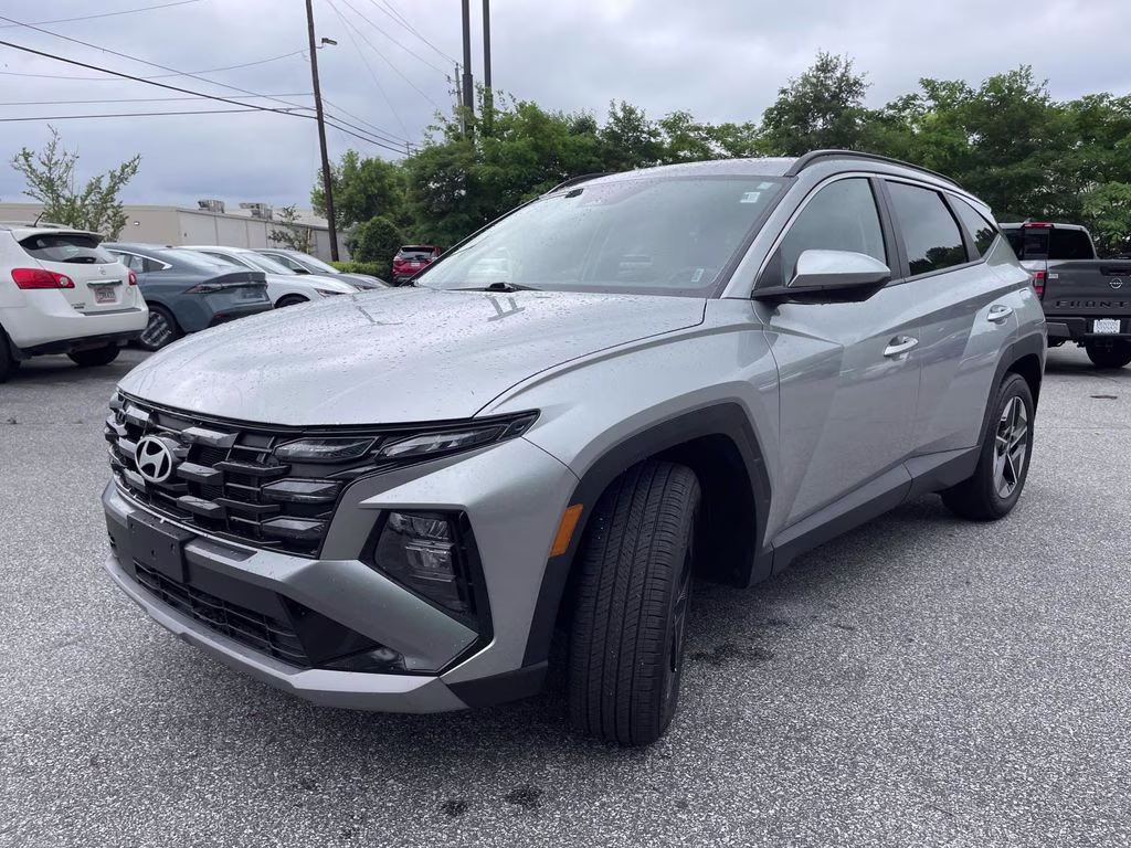 2025 Shimmering Silver Hyundai Tucson SEL FWD SUV