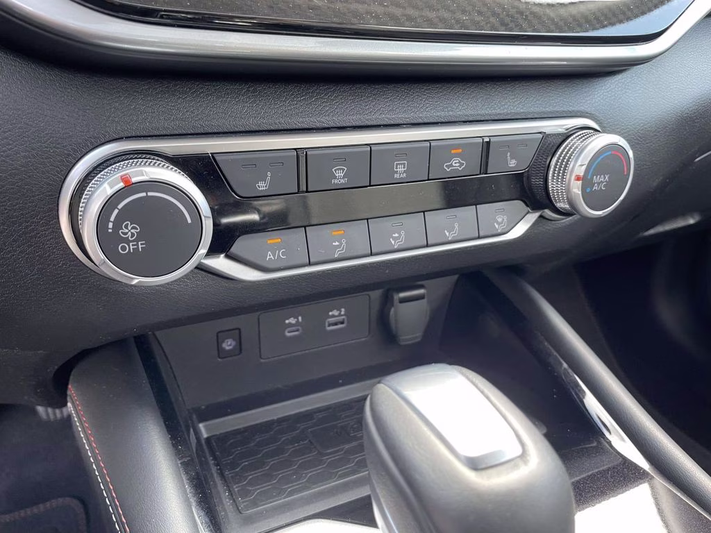 2024 Gray Sky Pearl Nissan Altima 2.5 SR AWD Sedan
