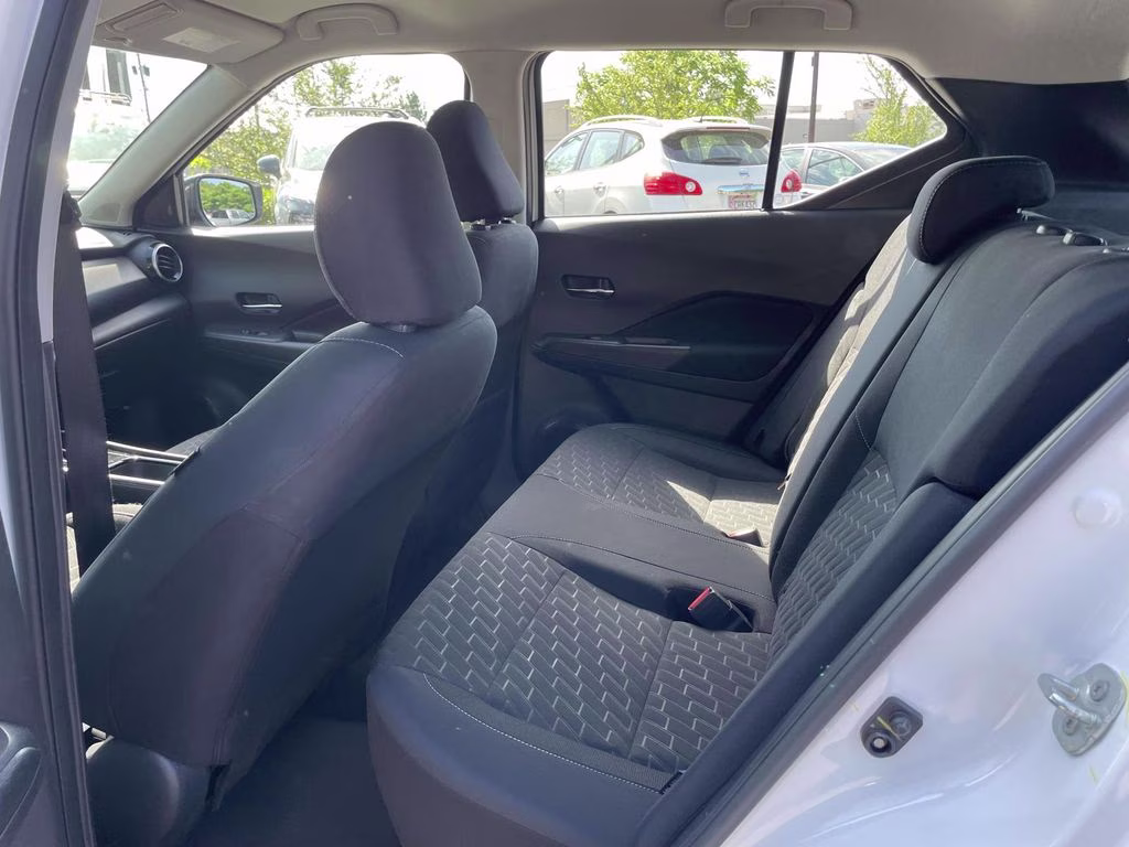 2023 Aspen White/Super Black Nissan Kicks SV FWD SUV