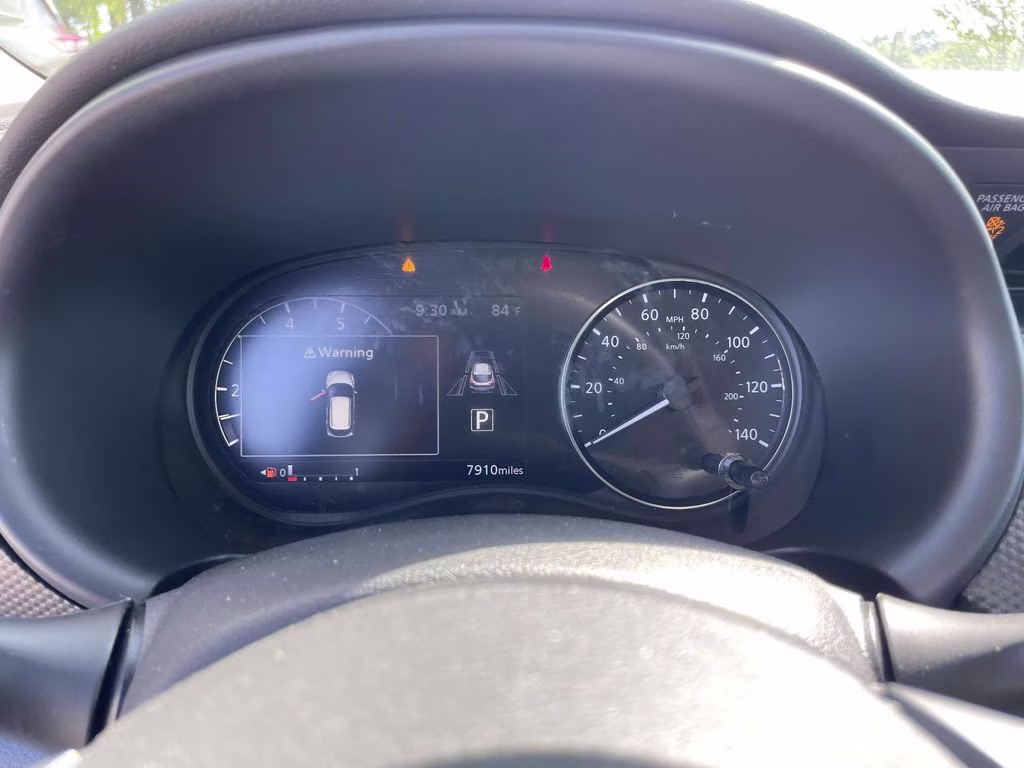 2023 Aspen White/Super Black Nissan Kicks SV FWD SUV