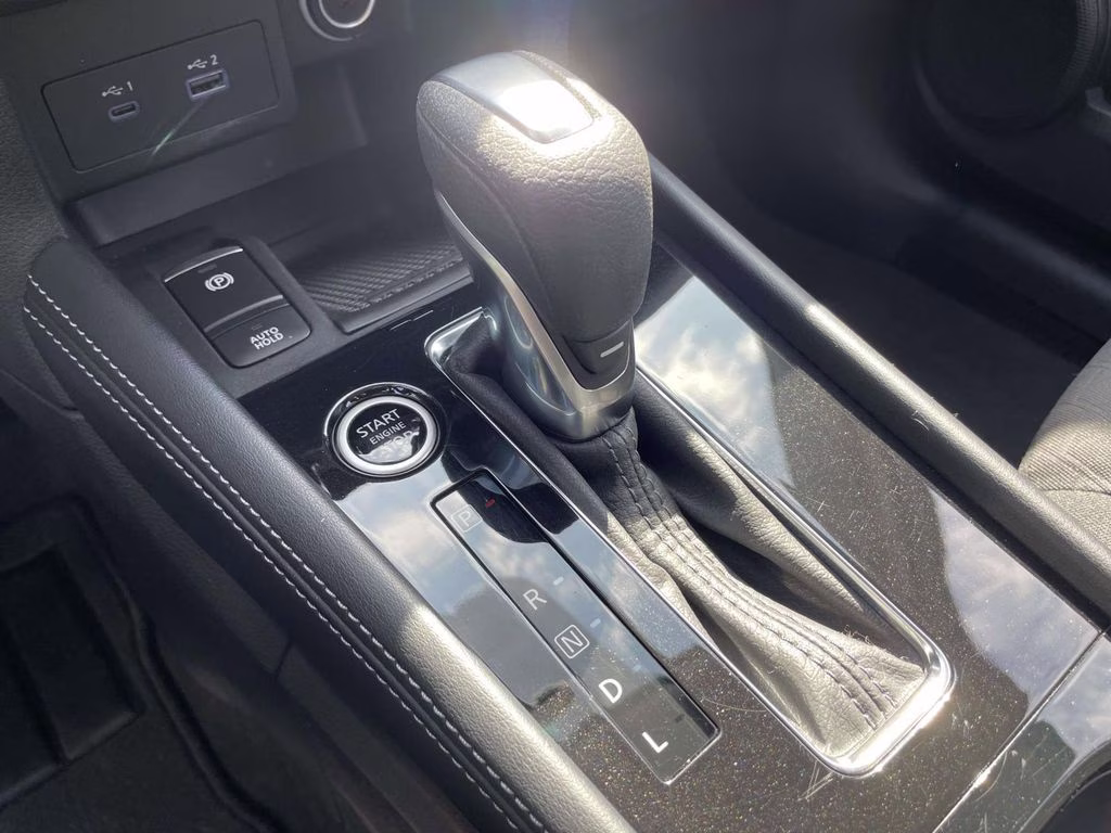 2023 Aspen White/Super Black Nissan Kicks SV FWD SUV
