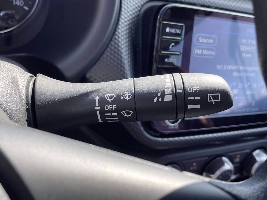 2023 Aspen White/Super Black Nissan Kicks SV FWD SUV