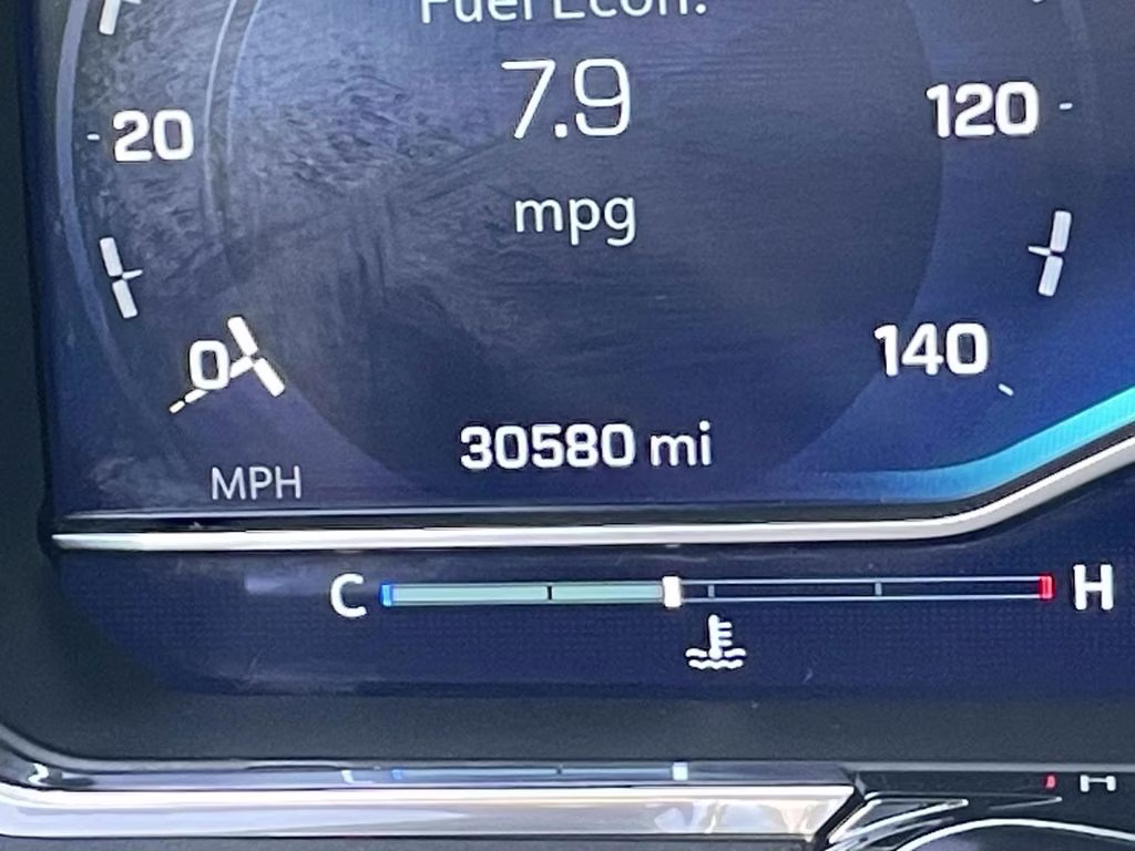 2022 Glacier Blue Metallic Chevrolet Silverado 1500 LT 4X4 Truck
