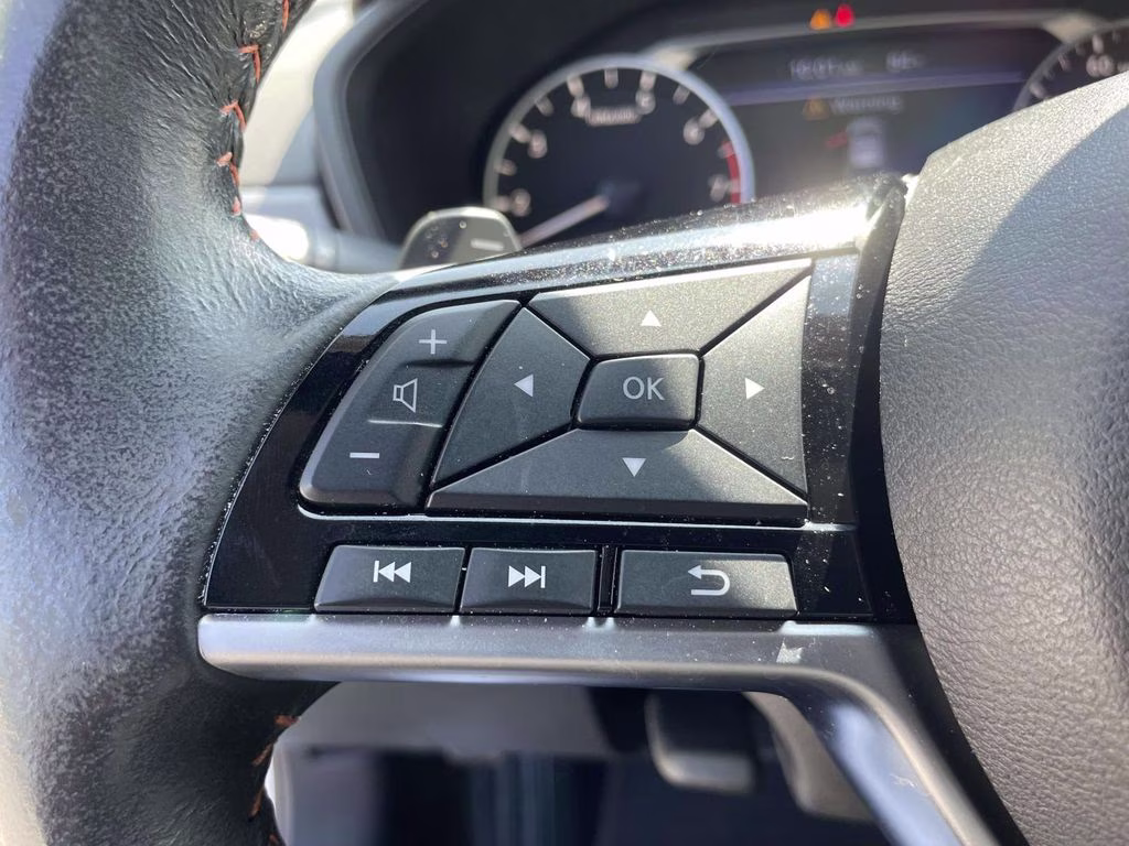 2024 Pearl White Tricoat Nissan Altima 2.5 SR FWD Sedan