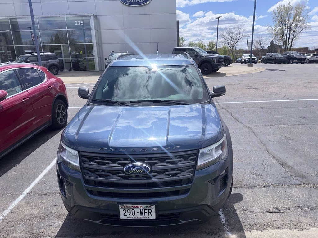 2019 Blue Metallic Ford Explorer XLT Sport Appearance w/Tow Pkg 4X4 SUV
