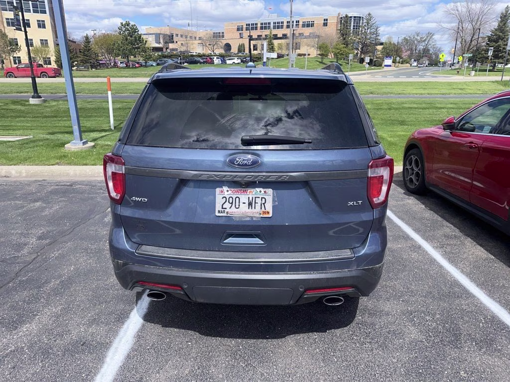 2019 Blue Metallic Ford Explorer XLT Sport Appearance w/Tow Pkg 4X4 SUV
