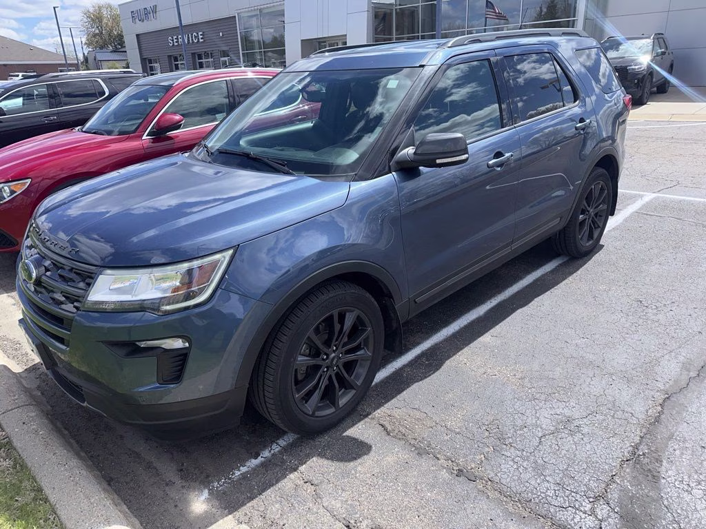 2019 Blue Metallic Ford Explorer XLT 4X4 SUV