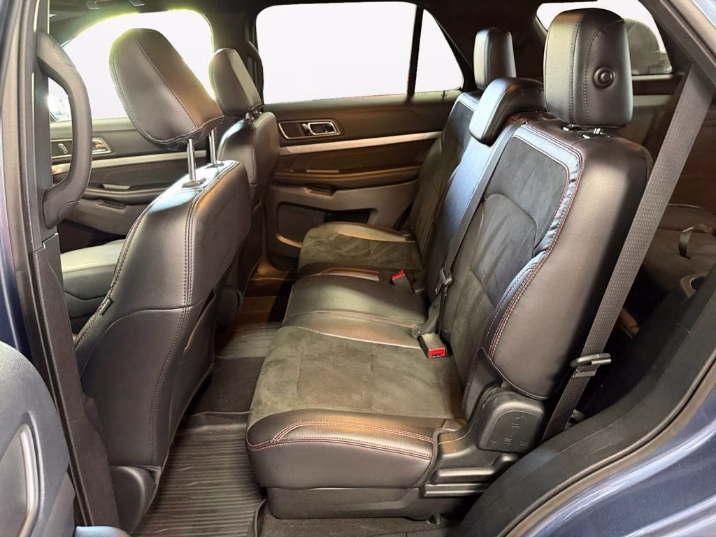 2019 Blue Metallic Ford Explorer XLT Sport Appearance w/Tow Pkg 4X4 SUV