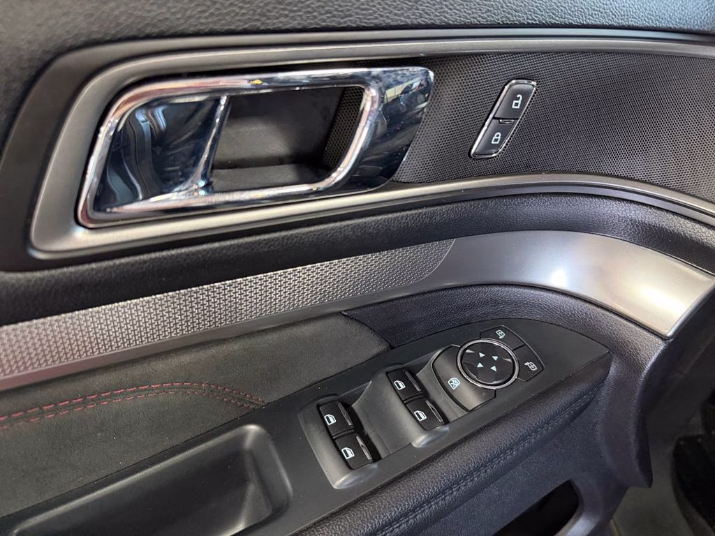 2019 Blue Metallic Ford Explorer XLT Sport Appearance w/Tow Pkg 4X4 SUV