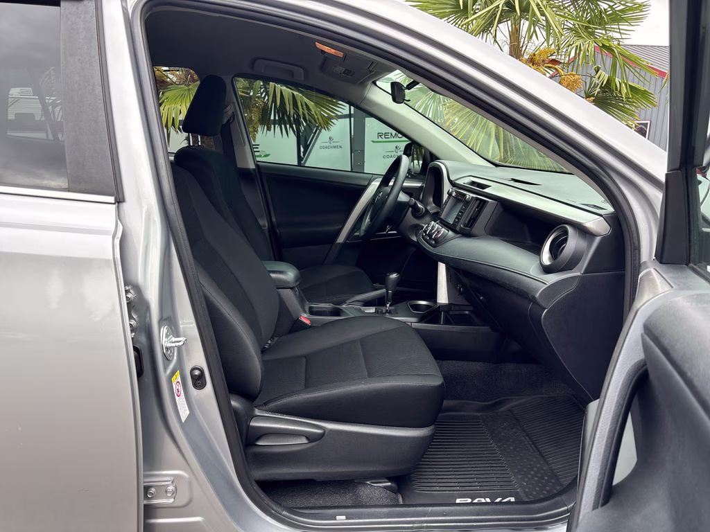 2017 Silver Sky Metallic Toyota RAV4 LE AWD SUV