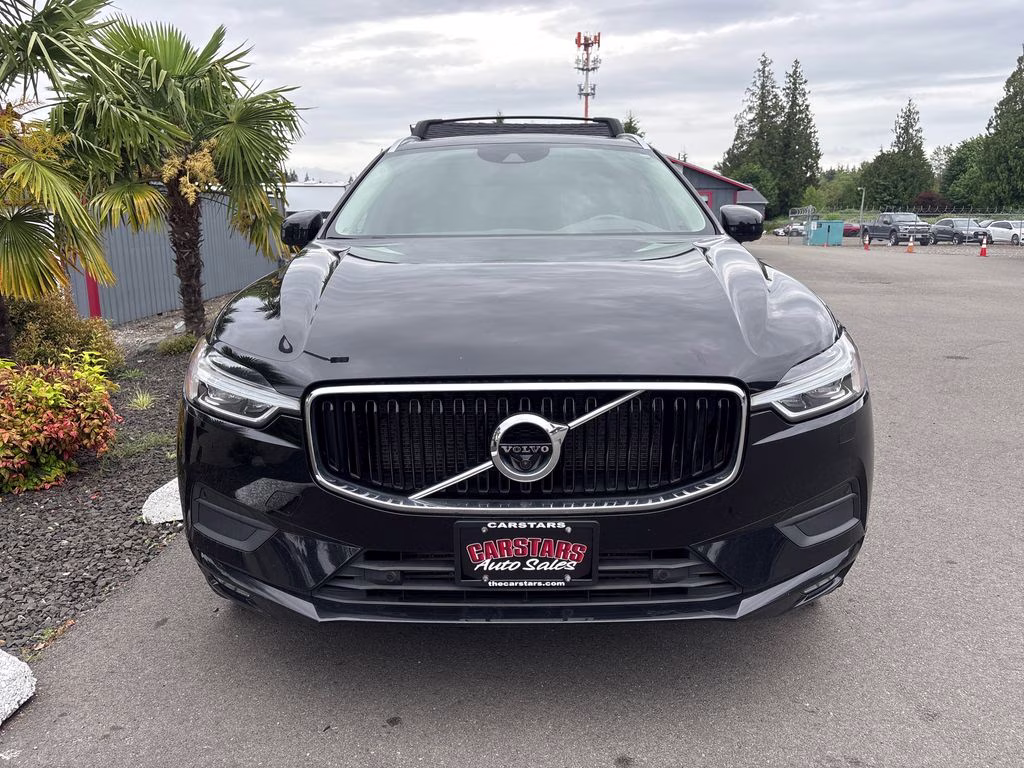 2018 Onyx Black Metallic Volvo XC60 T6 Momentum AWD SUV