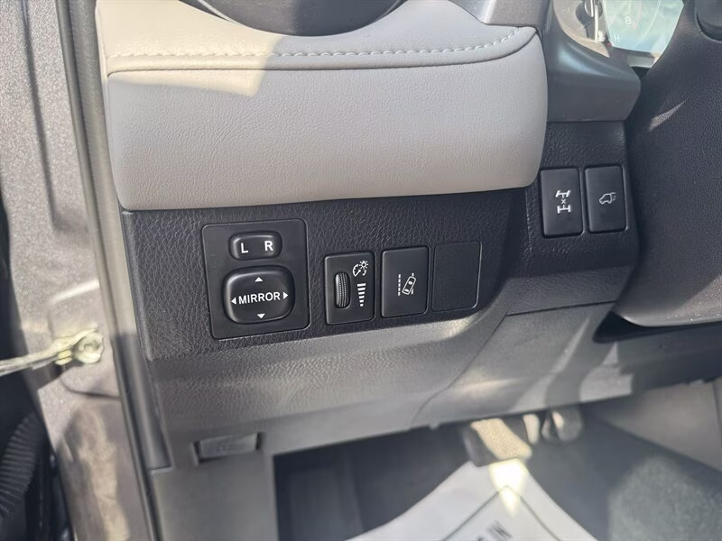 2017 Magnetic Gray Metallic Toyota RAV4 XLE AWD SUV