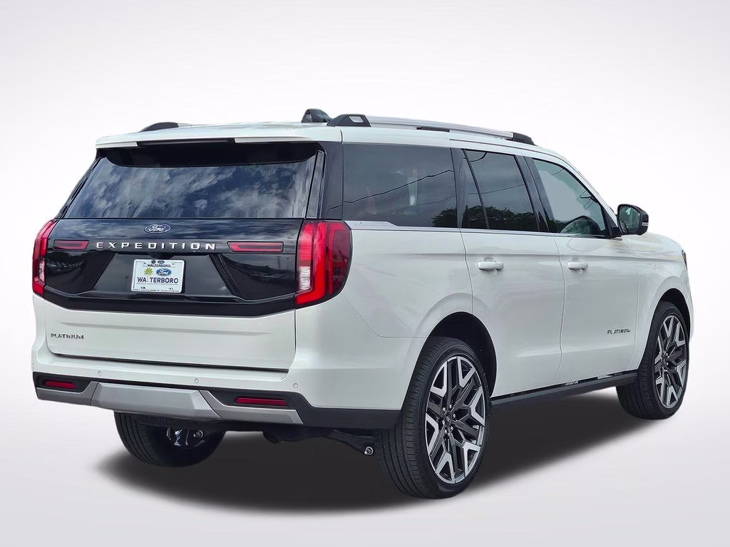 2026 Star White Metallic Tri-Coat Ford Expedition Platinum 4X4 SUV