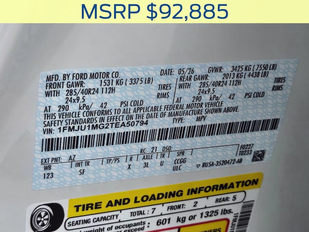 2026 Star White Metallic Tri-Coat Ford Expedition Platinum 4X4 SUV