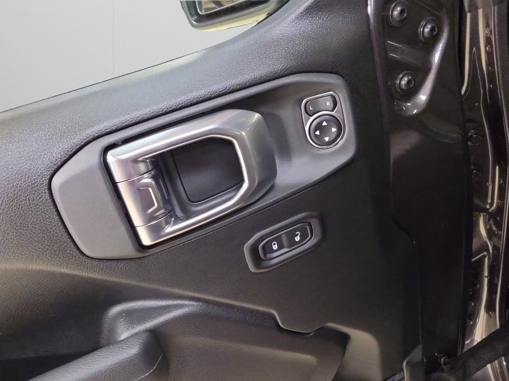 2026 Granite Crystal Metallic Clearcoat Jeep Wrangler 4X4 SUV