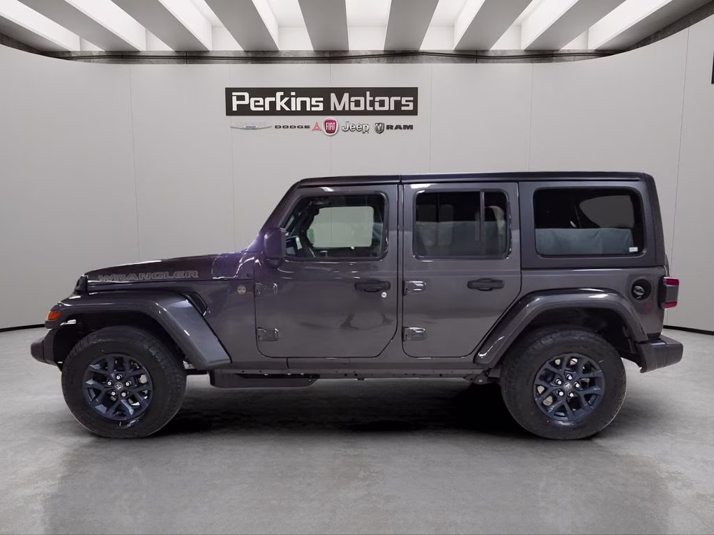 2026 Granite Crystal Metallic Clearcoat Jeep Wrangler 4X4 SUV