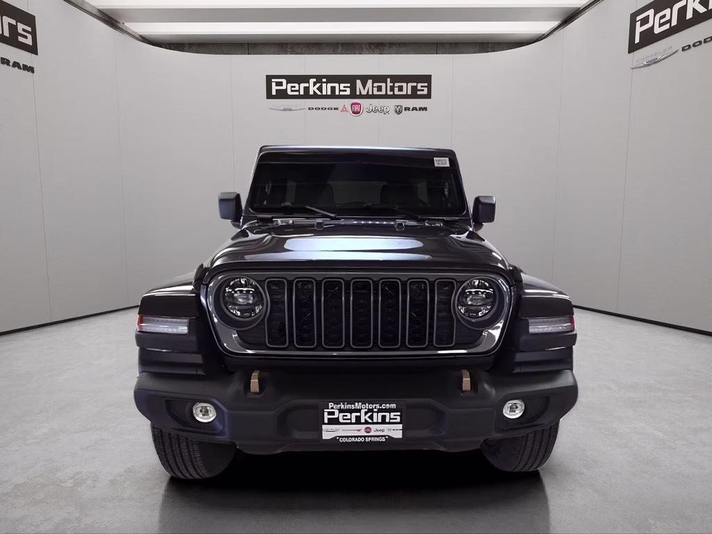 2026 Granite Crystal Metallic Clearcoat Jeep Wrangler 4X4 SUV