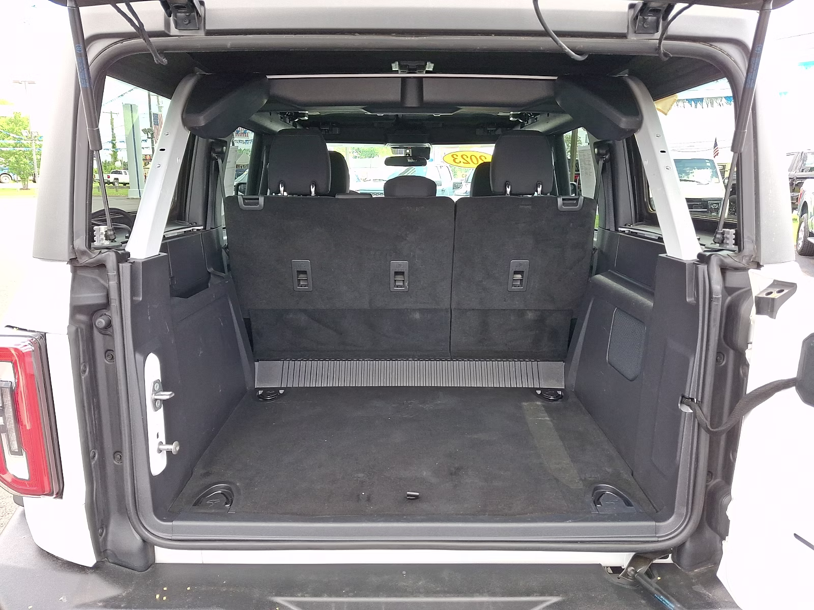 2023 Oxford White - YZ Ford Bronco Big Bend 4X4