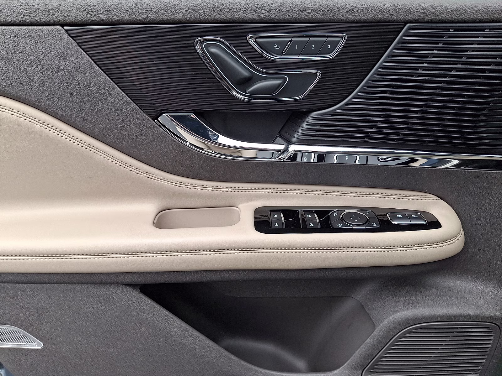 2022 Ocean Drive Blue Metallic Tinted Clearciat - AB Lincoln Corsair Standard AWD