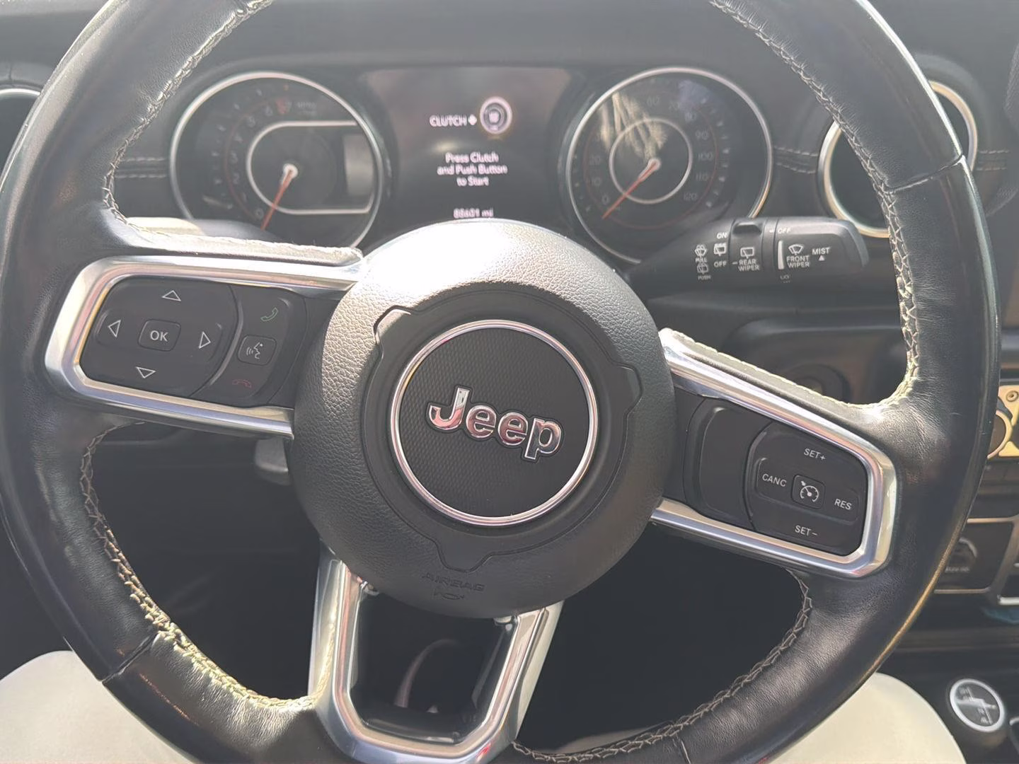 2019 Bright White Jeep Wrangler Unlimited Sahara 4X4 SUV