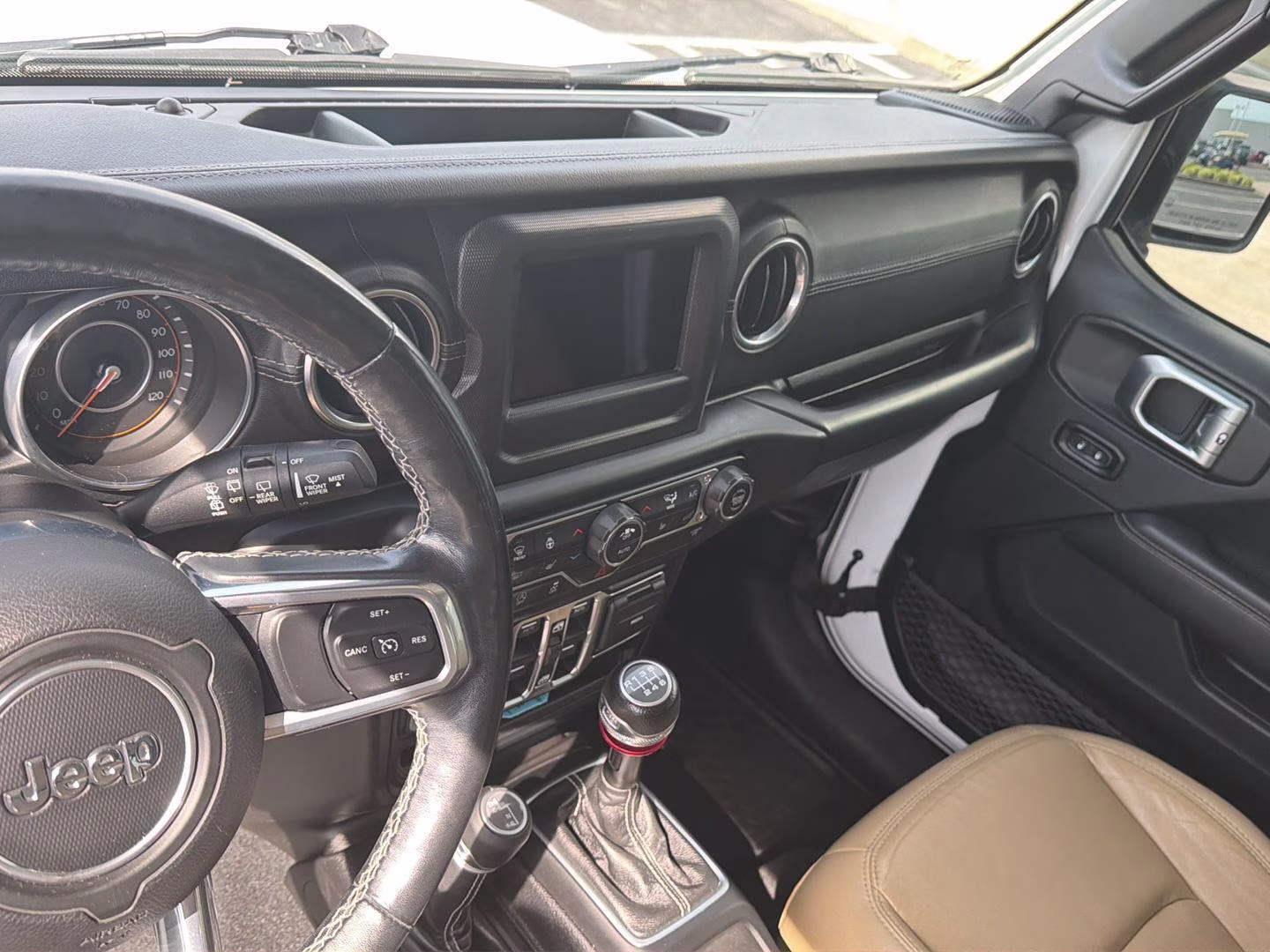 2019 Bright White Jeep Wrangler Unlimited Sahara 4X4 SUV