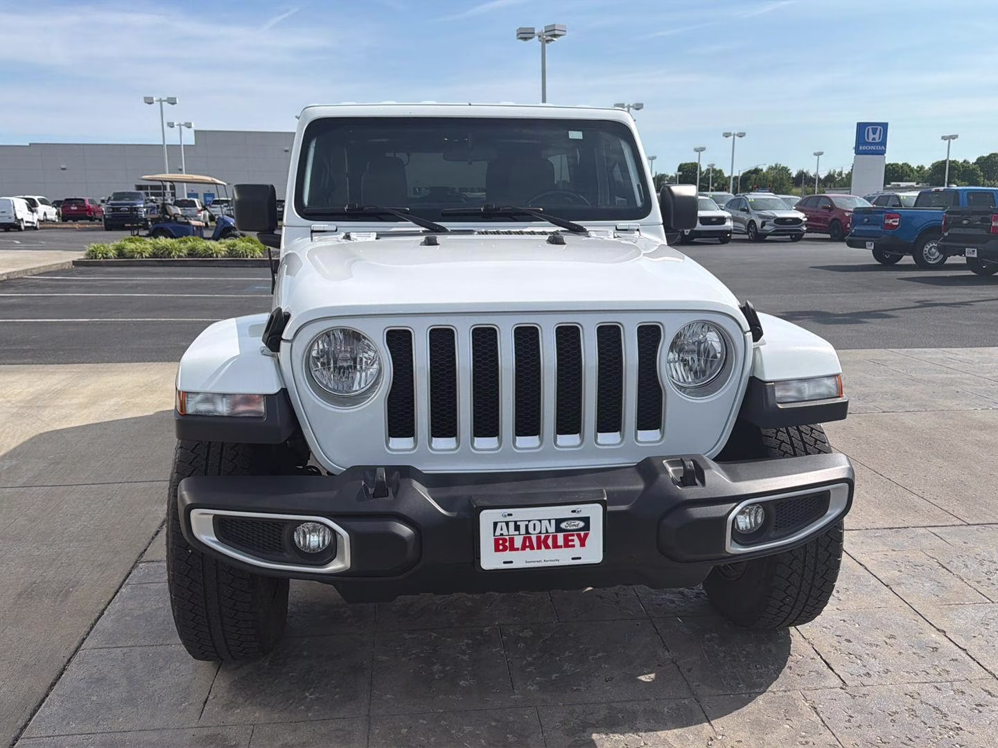 2019 Bright White Jeep Wrangler Unlimited Sahara 4X4 SUV